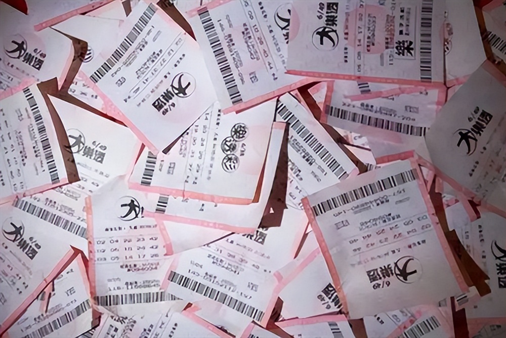 买彩票中大奖彩票店有奖金吗,给别人垫付买的彩票中奖奖金归谁