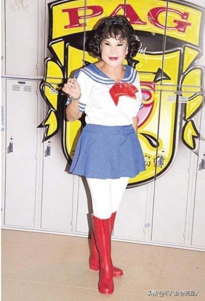 明星整容脸僵硬图片,老女明星整容脸和纯天然脸