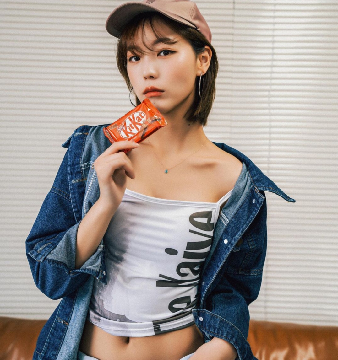 甜酷短发发型圆脸,甜妹短发女生