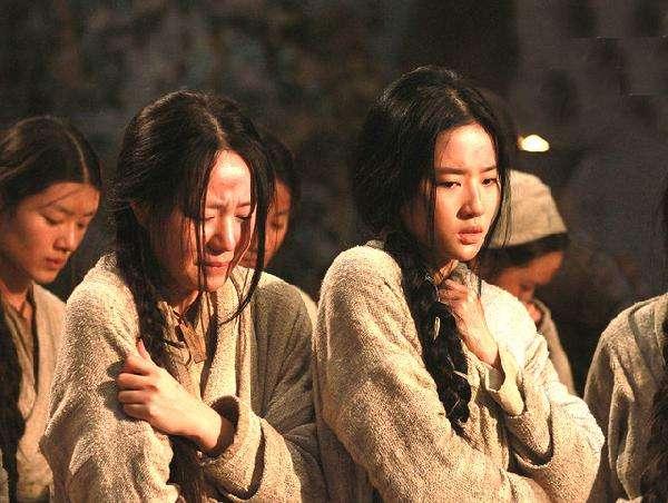 暖床丫头整夜尿床被辞，反因此成为太后，却为一个承诺瞎了眼睛