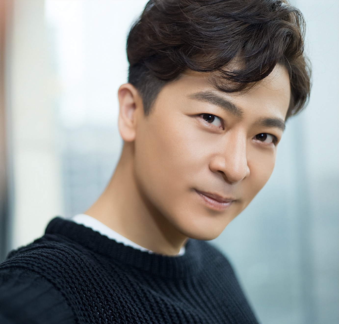 盘点9位山东男明星,山东最帅的5个男明星