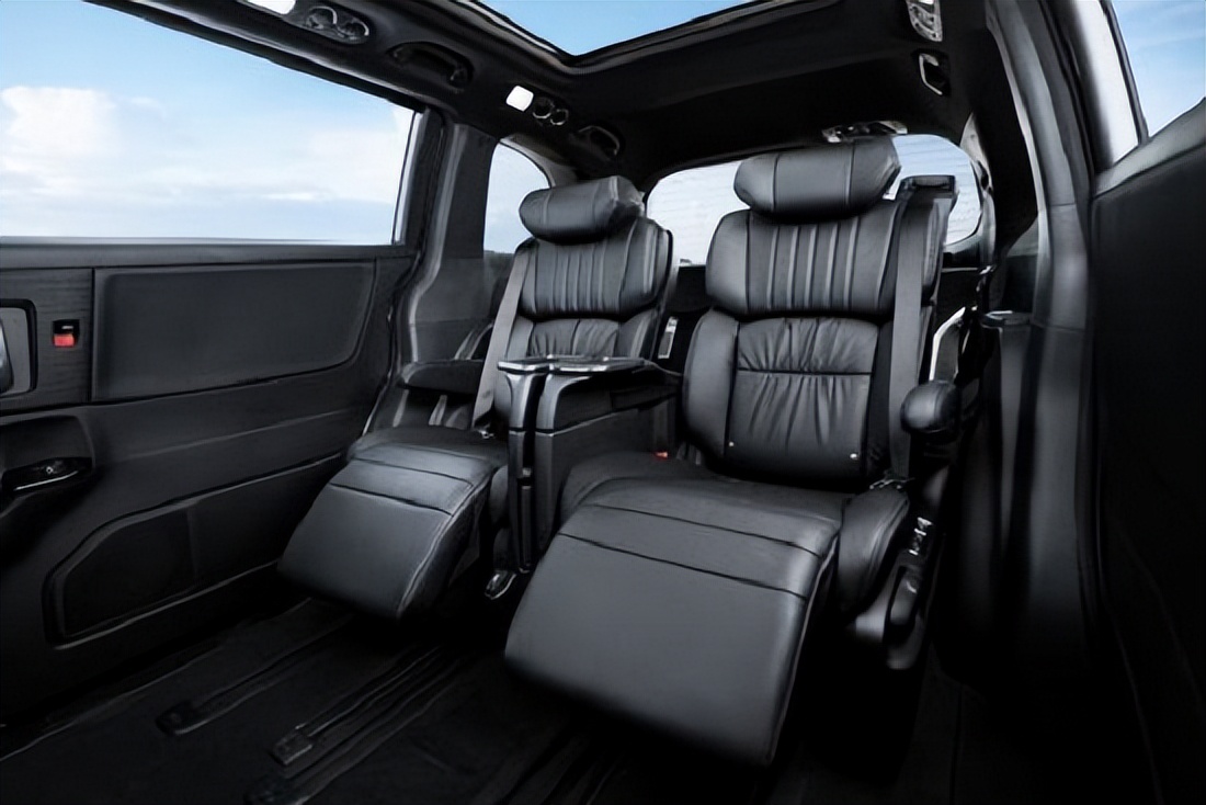 2024款丰田塞纳和奥德赛哪个好,本田奥德赛和丰田奥德赛哪个好