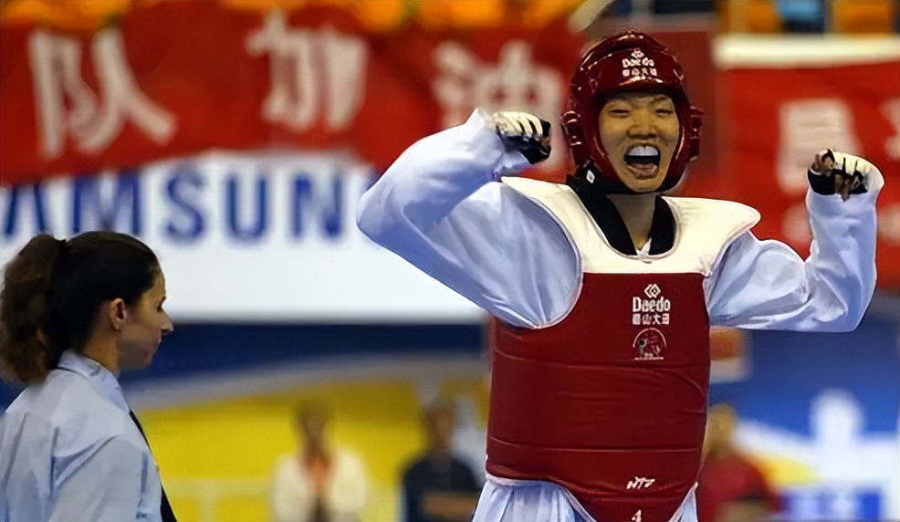 跆拳道陈中个人简历,跆拳道陈中获得过几次金牌