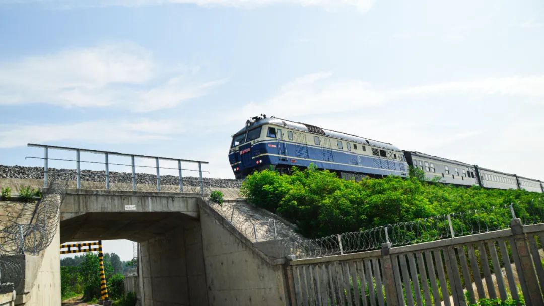 再见k歌翻唱,再见k歌伴奏