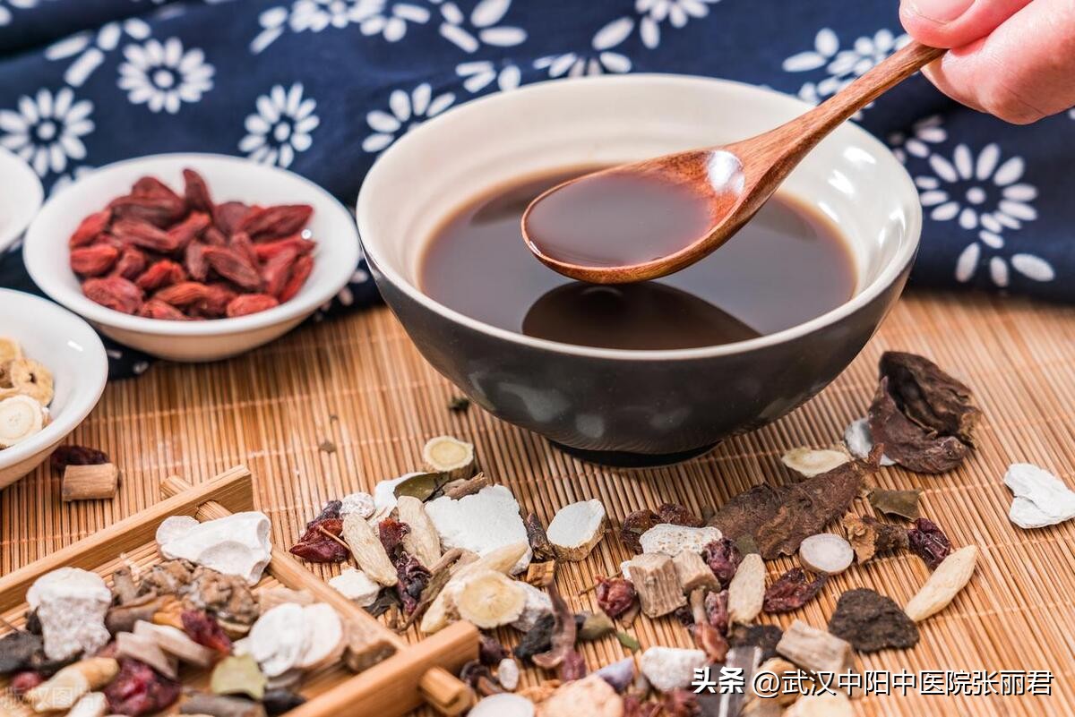 妇科炎症会引起尿黄吗,妇科炎症带下黄绿色多痒怎么回事