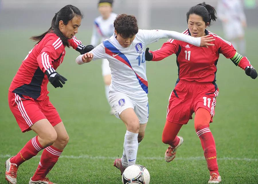 女足曾经有过很长时间的低谷时期,女足面临将被淘汰的困境