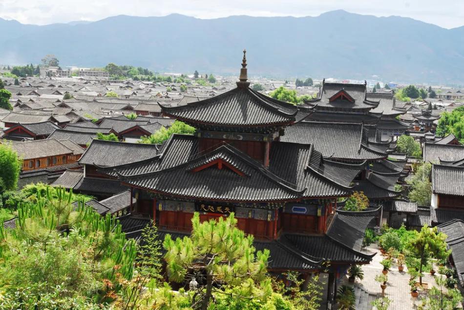 云南导游恐吓威胁游客怎么办,云南本地导游威胁恐吓游客