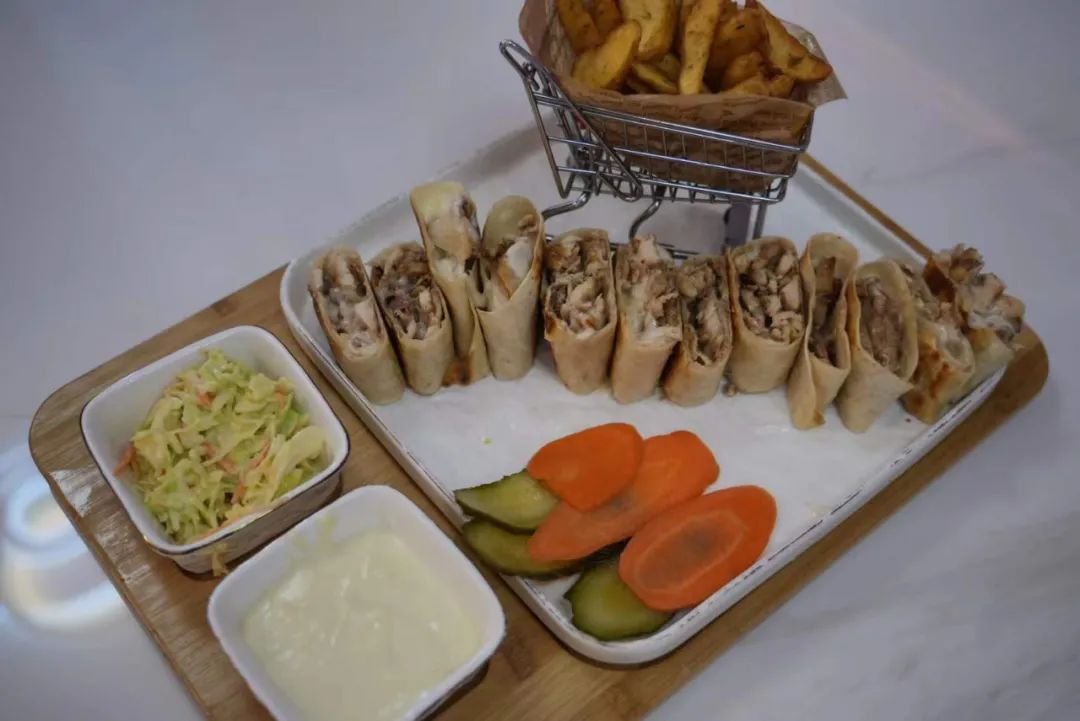 这座被赚钱耽误的浙江小县城，藏着无数吃货惦记的世界美食