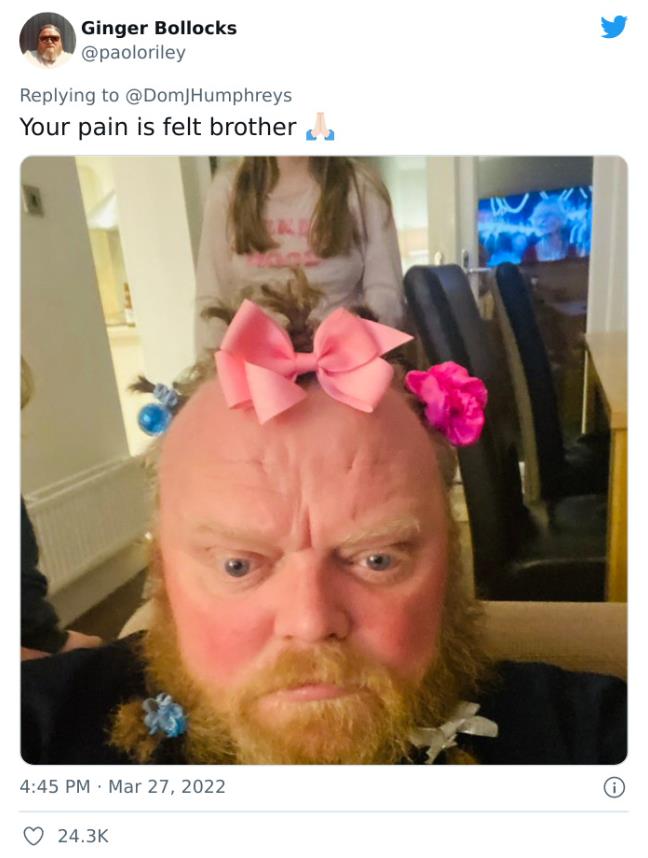 盘点女儿给爸爸的化妆技巧,外国女儿给老爸化妆