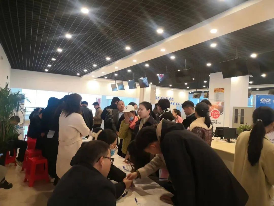 服务企业促发展扩大就业惠民生▏全市重点企业暨民营企业服务月专场招聘会成功举办