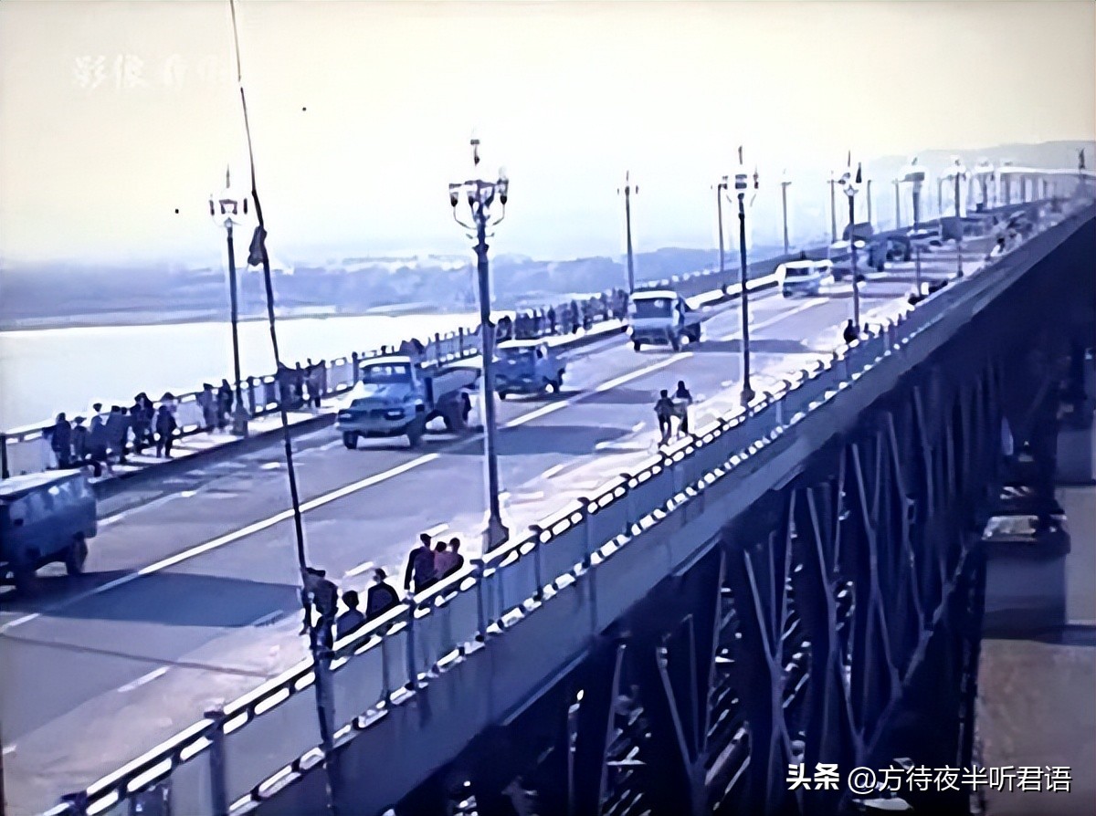 九十年代南京城老照片,以前的南京城的老照片