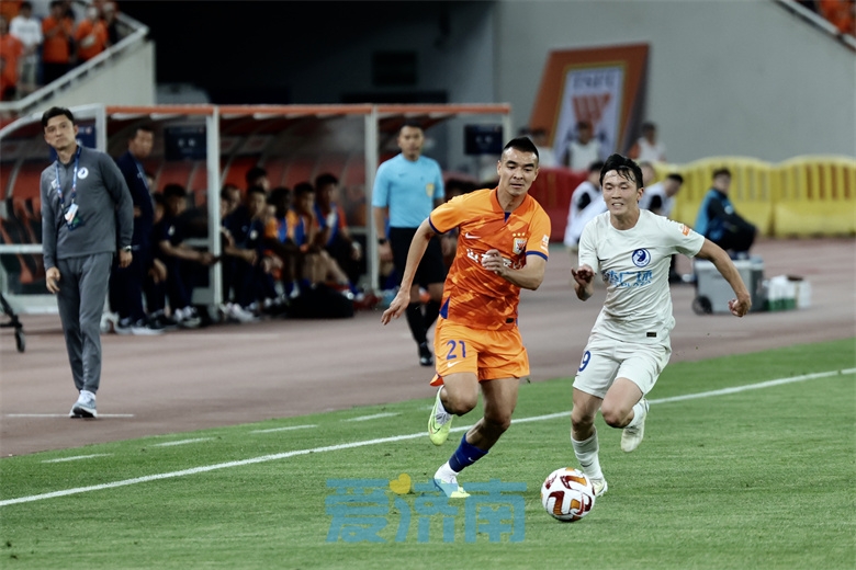 黄政宇费莱尼,山东鲁能三连胜视频