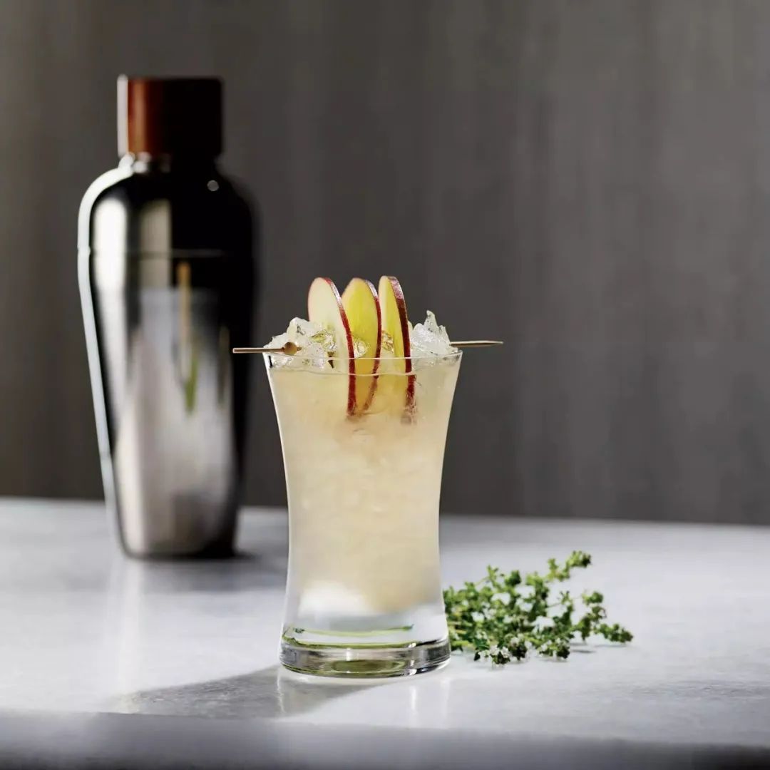 2077蓝调伏特加古典鸡尾酒,15年的伏特加酒多少钱一瓶