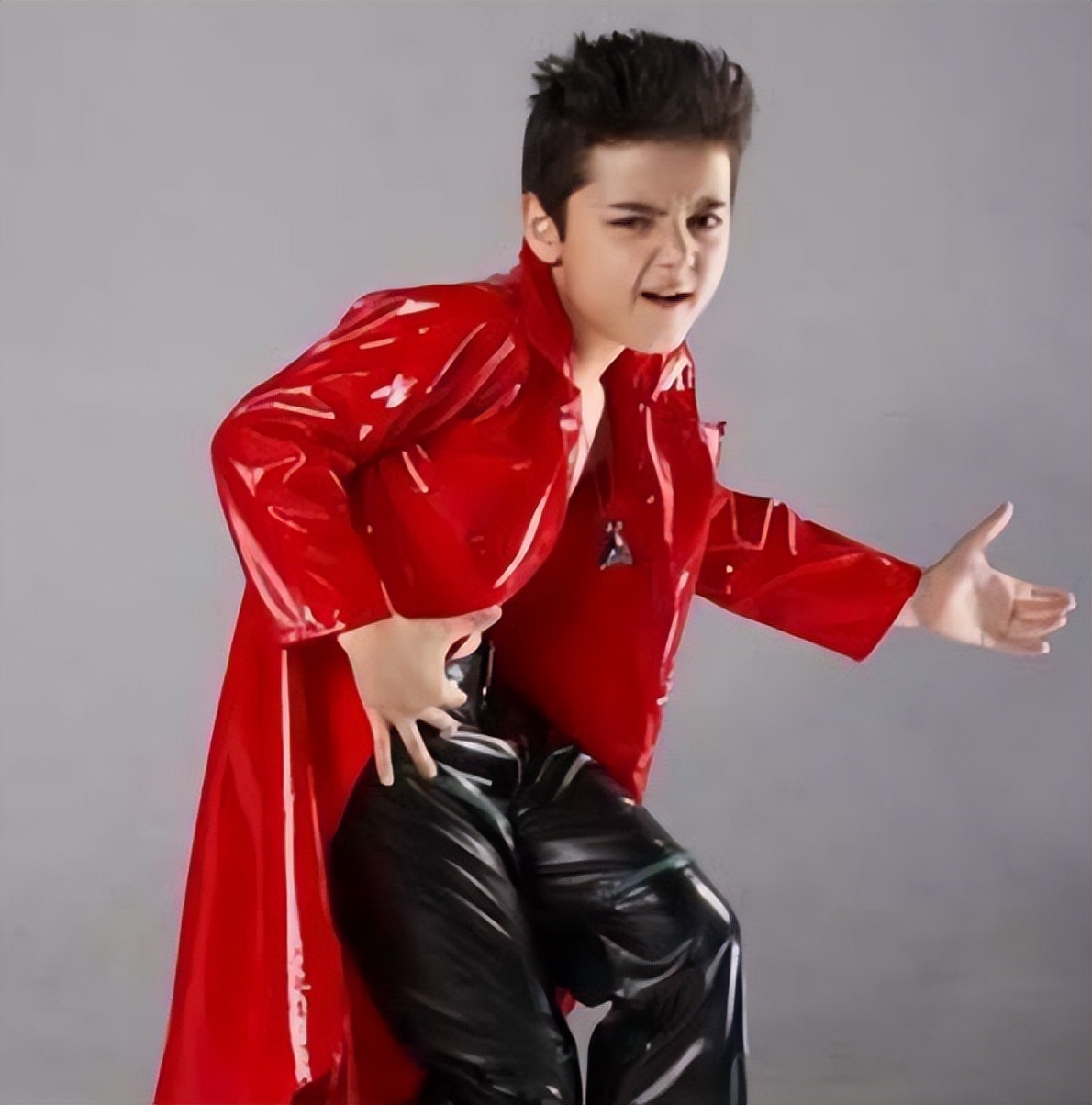 童星阿尔法二十年模样变化,童星阿尔法5岁火遍全国