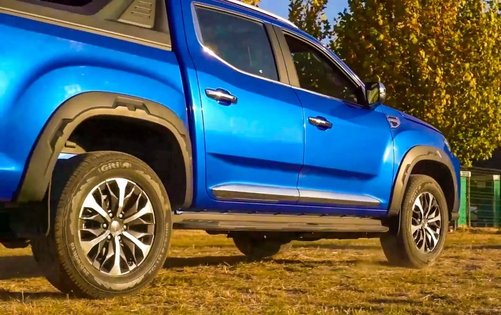 上汽大通maxusv90试驾,上汽大通maxust90详解