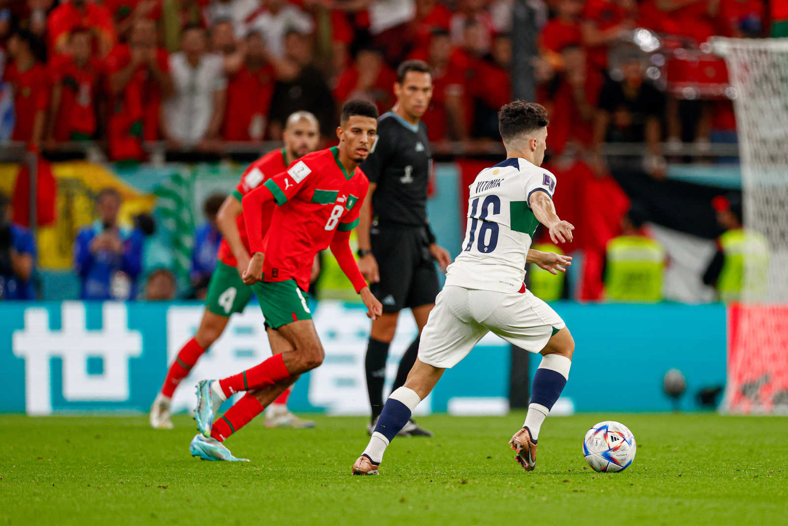 世界杯葡萄牙c罗错失单刀,2018世界杯葡萄牙淘汰时c罗的样子