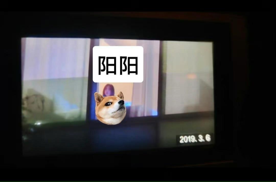 鹿晗被路人偶遇的视频,鹿晗偶遇粉丝打招呼