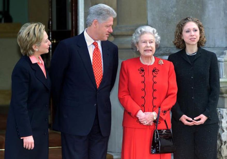 九十六张照片回顾英国女王的一生 (96张图看完英国女王的一生)