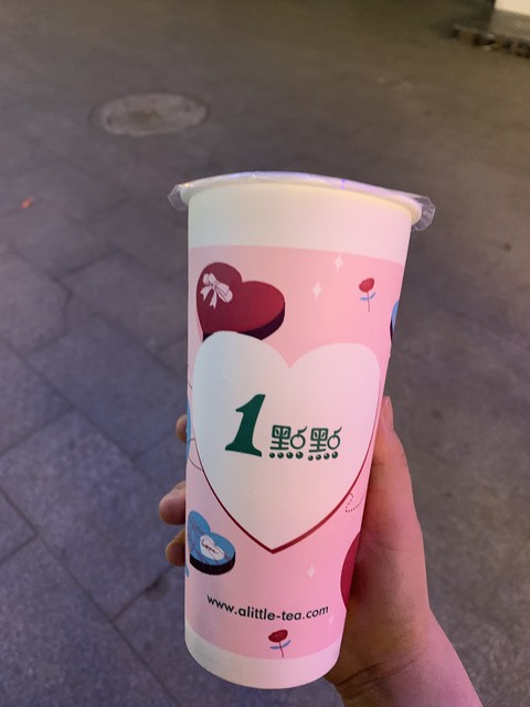 在变老的路上女人要学会富养自己,女人要富养自己