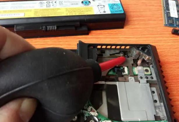 联想笔记本电脑维修店维修要钱吗,联想笔记本维修清洗