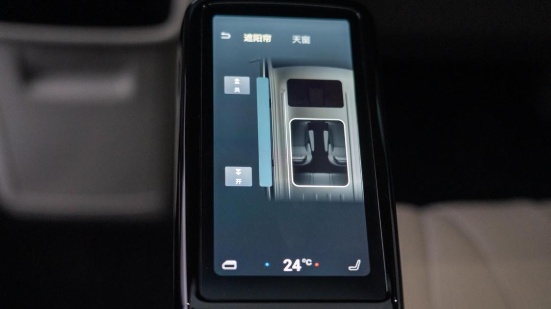 国产汽车比亚迪mpv腾势,国产mpv排行榜前十名腾势