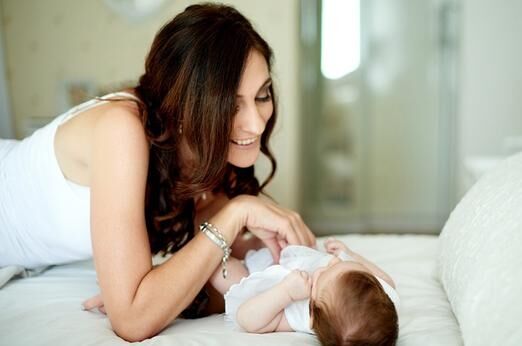 2个月的宝宝要怎么照顾,如何照顾两个月婴儿的技巧