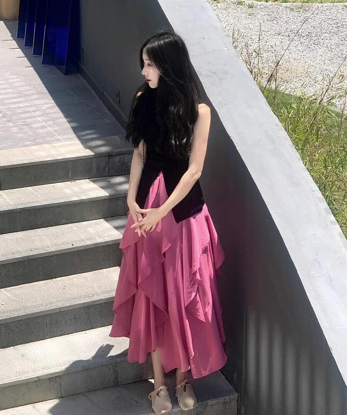 今年最流行的高级穿搭夏天,女士时髦穿搭45岁夏天