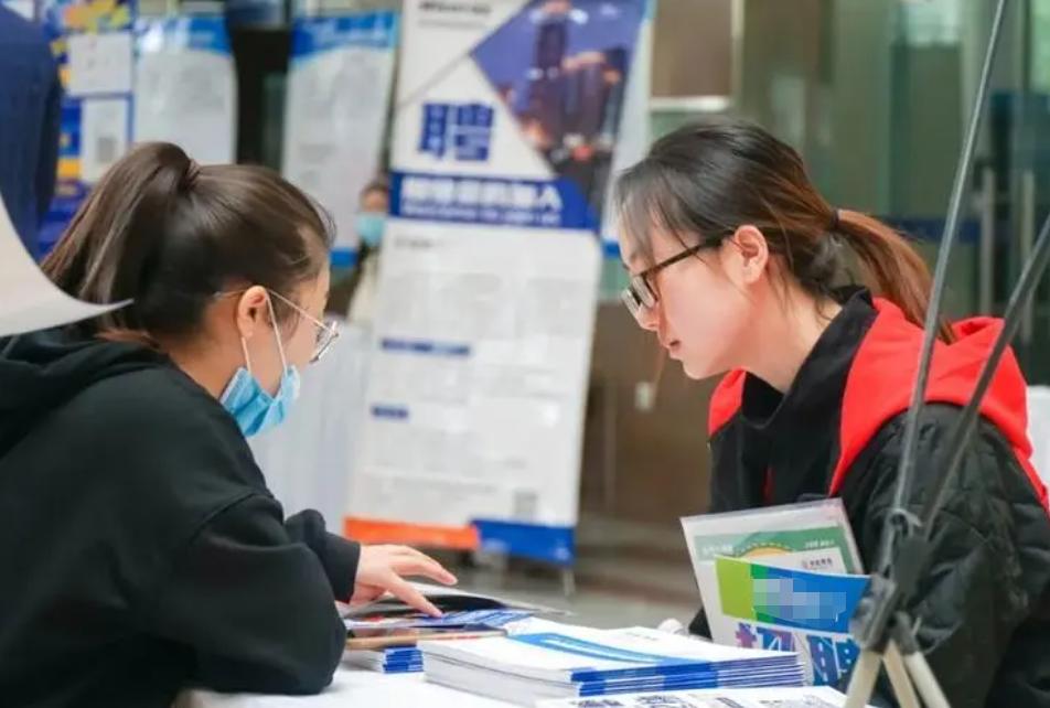 专升本的本科和四年制本科一样吗,3+2专升本和本科毕业区别是什么