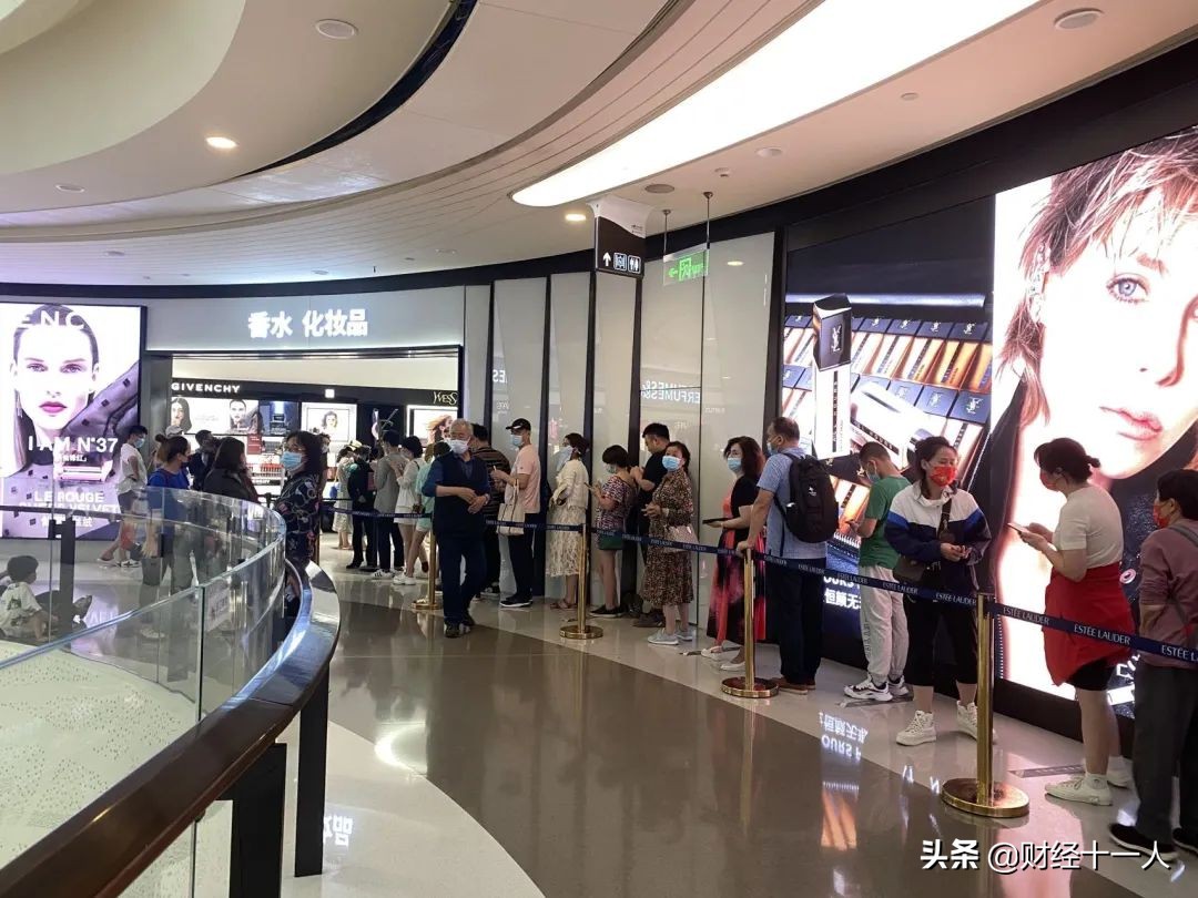 独家|专访中免总经理：疫情双刃剑下，免税生意怎么做