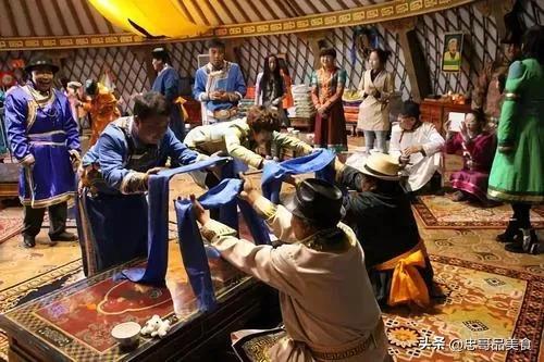 日落晚霞映照九曲十八弯,日落黄昏的九曲十八弯