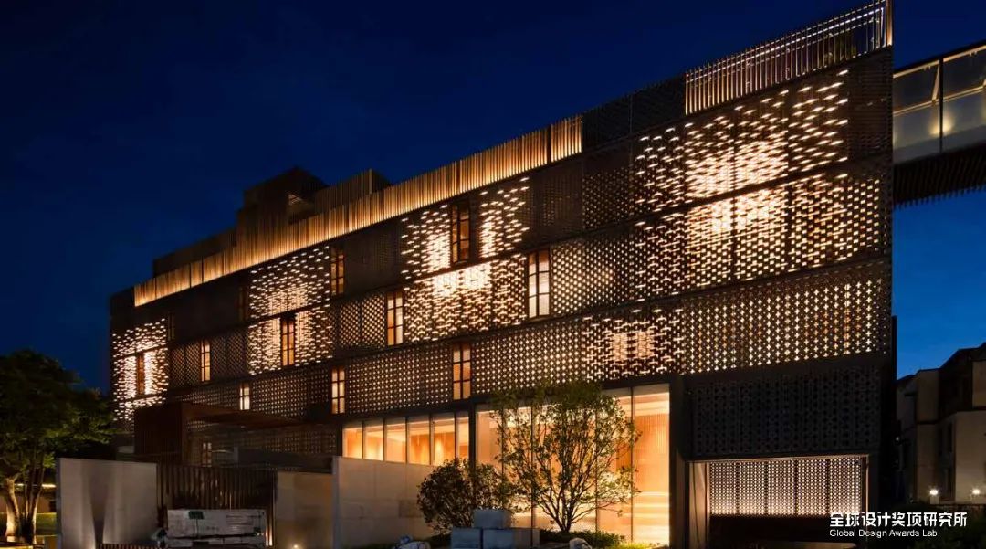 第57届美国金像奖,第49届美国金球奖电影