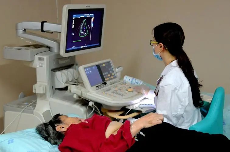 家门口就能照彩超？洛浦医院采购一批设备，番禺二院出的钱