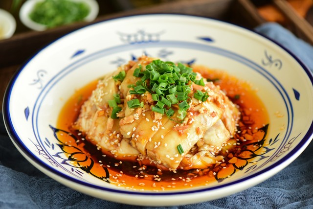 来成都必吃的火锅和串串,成都美食麻辣烫攻略