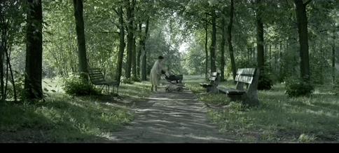 26年后，所有人听到了这位失语者的愤怒