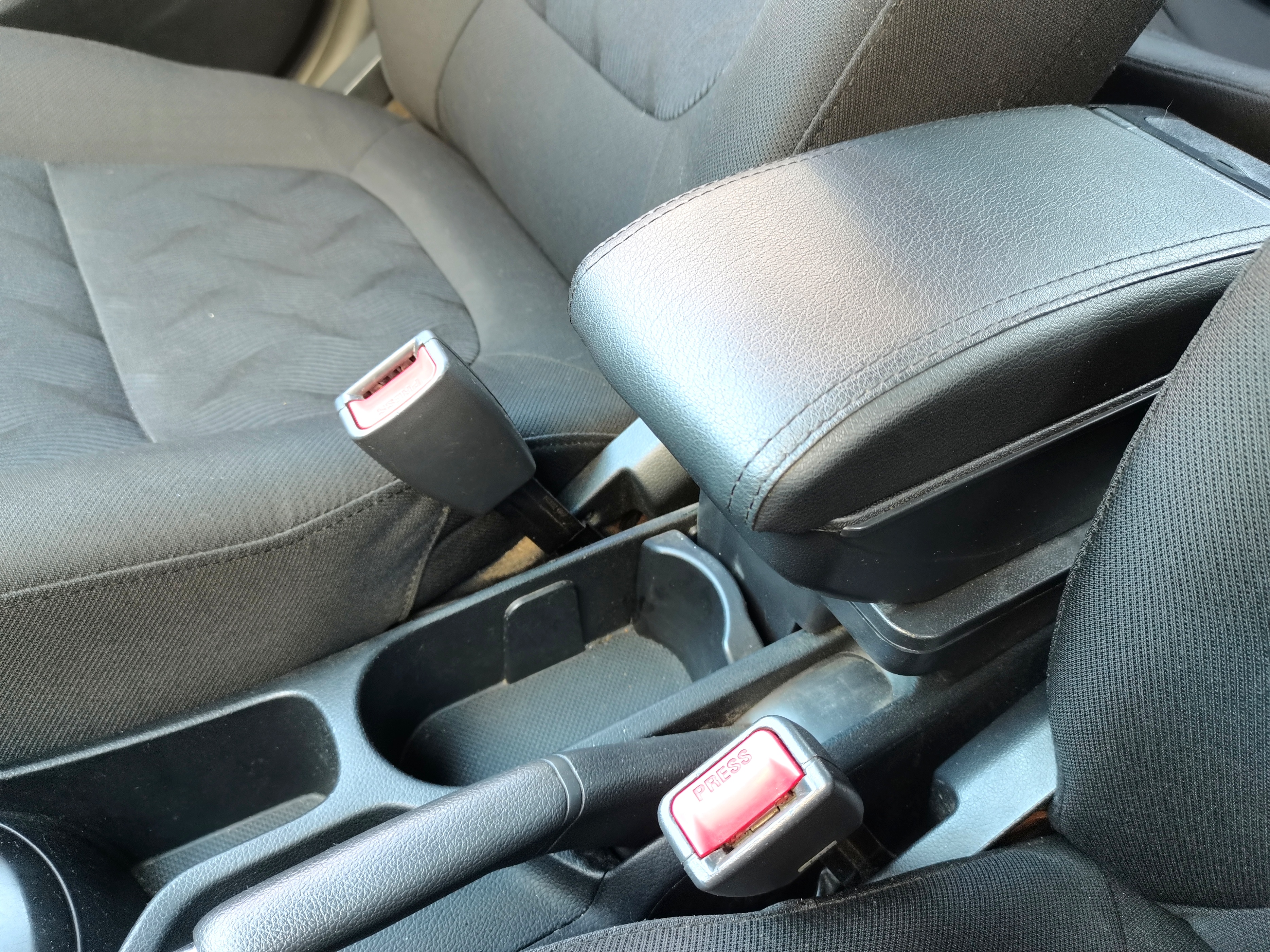 两三万的小车二手车推荐,两三万能买到靠谱的车吗