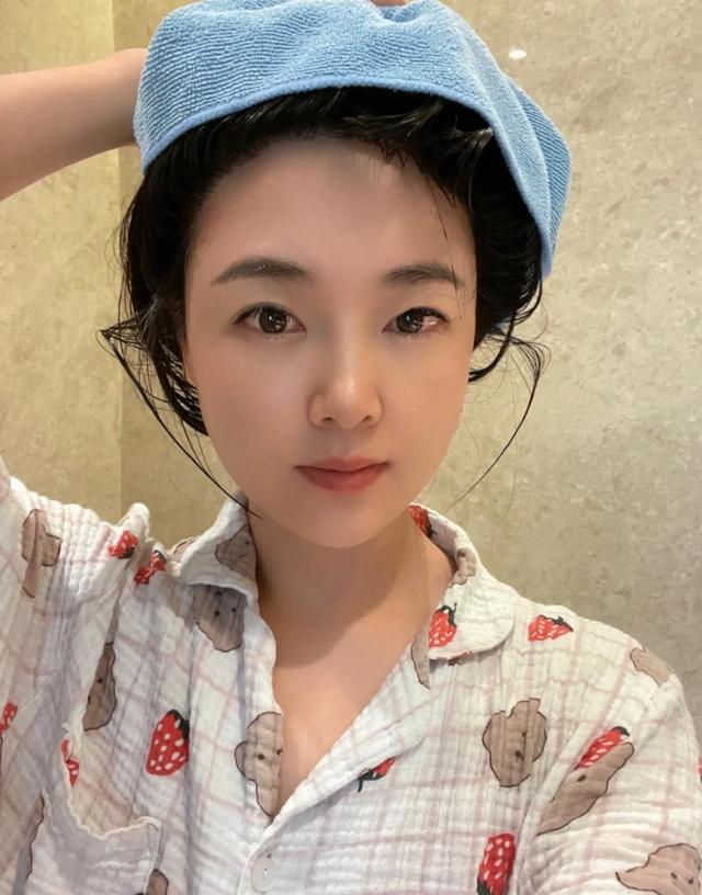 烫染毛躁发质怎么护理,染烫后头发特别干枯