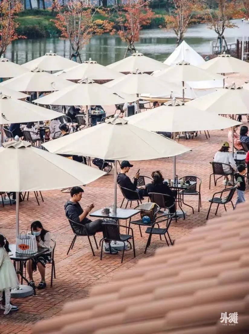 上海新晋热门打卡地，在红砖窑厂里喝咖啡、露营