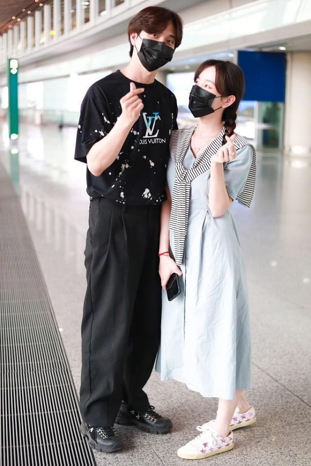 张檬夫妇合拍,张檬夫妇情侣t恤