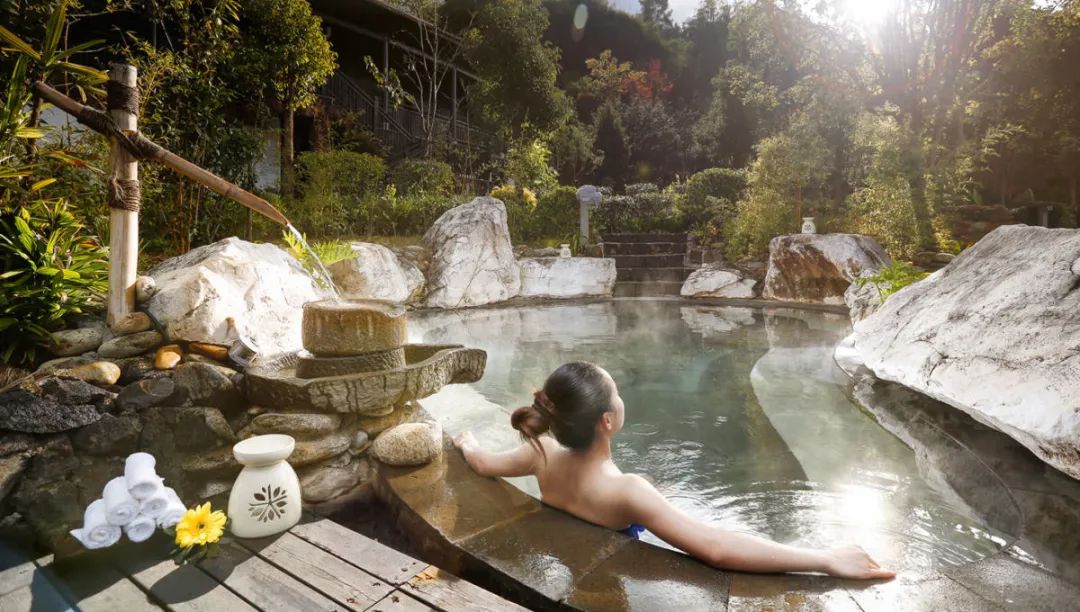 温泉泡池怎么设计,家庭室内温泉泡池尺寸