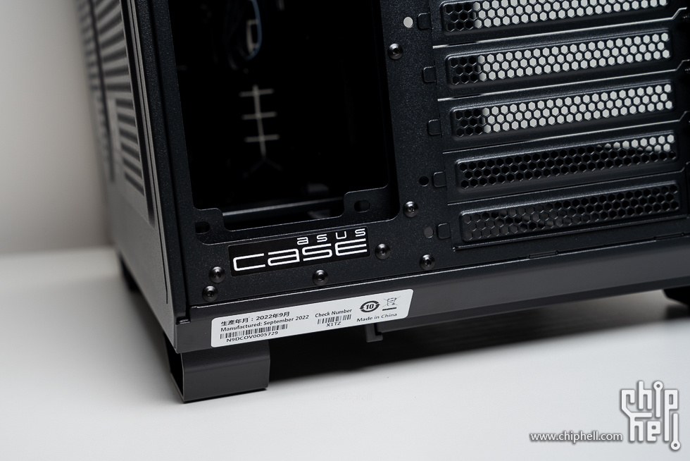 华硕tufgaminggt502弹药库白色,华硕gt502机箱黑橙搭配