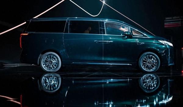 魏牌高山mpv尊贵实测,魏牌全新mpv高山亮相