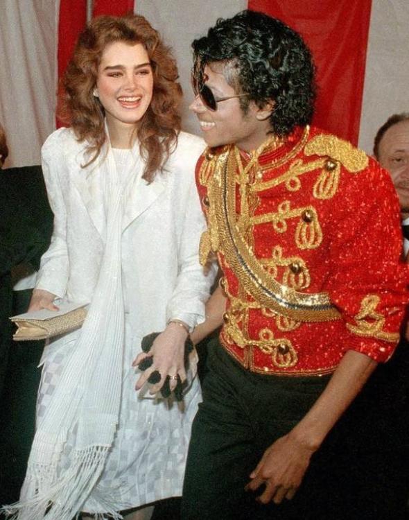 波姬小丝今年多大岁数了,波姬小丝mj结婚了吗