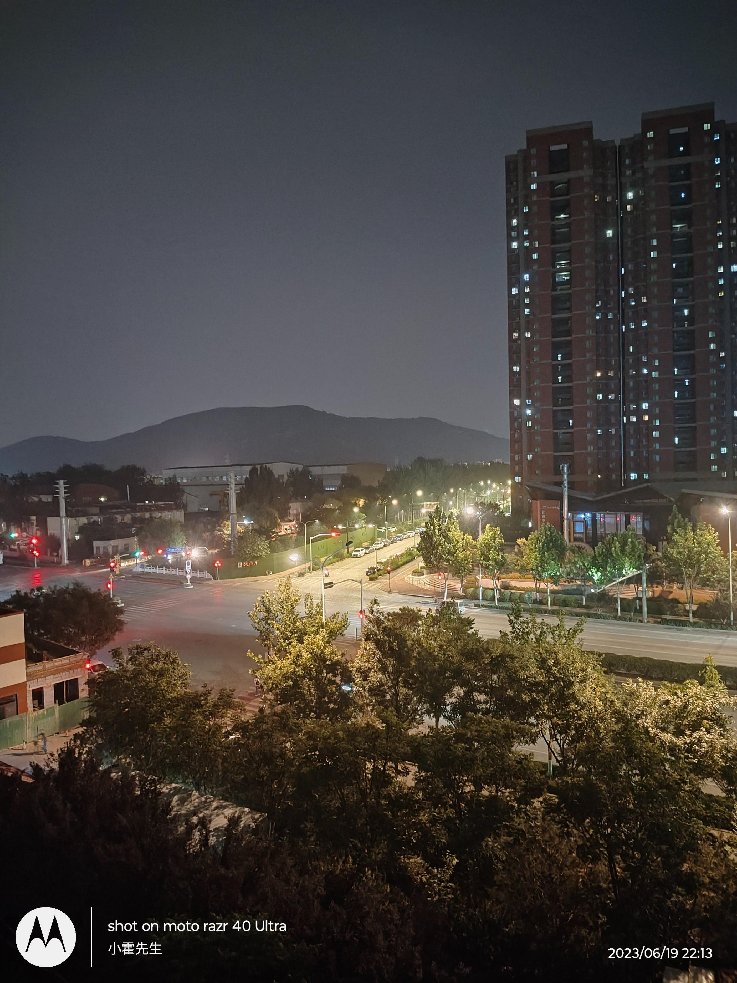 摩托罗拉折叠手机razr40ultra续航,摩托罗拉折叠手机razr40ultra