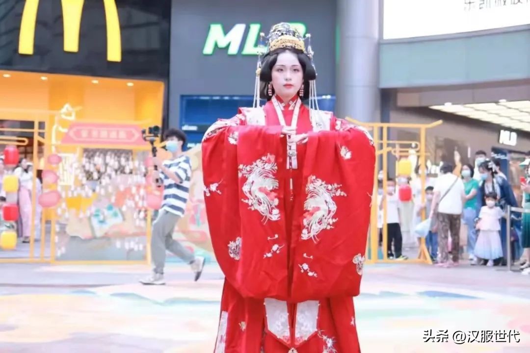 国风大赏汉服大型t台秀,汉服走秀国风大典最惊艳的汉服