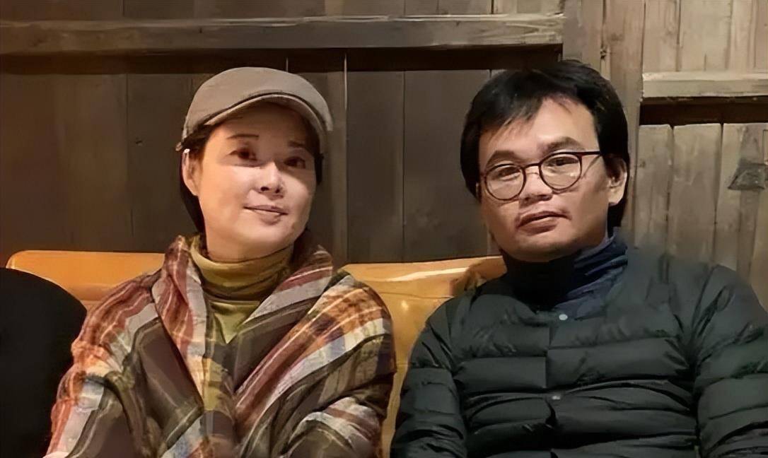 袁立偷狗搞笑视频,袁立讲偷狗的视频