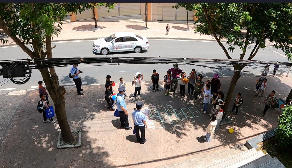 这个“六一”,真“警”彩!