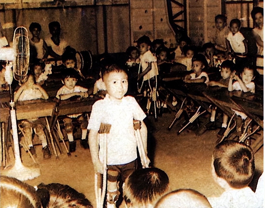 郑智化：因《水手》爆红，不到40岁就隐退歌坛，如今他生活怎样？