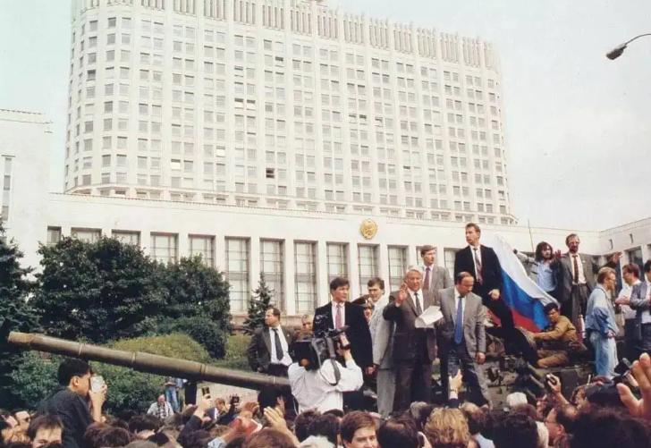 印度买飞机血泪史,印度航母花了多少钱买的