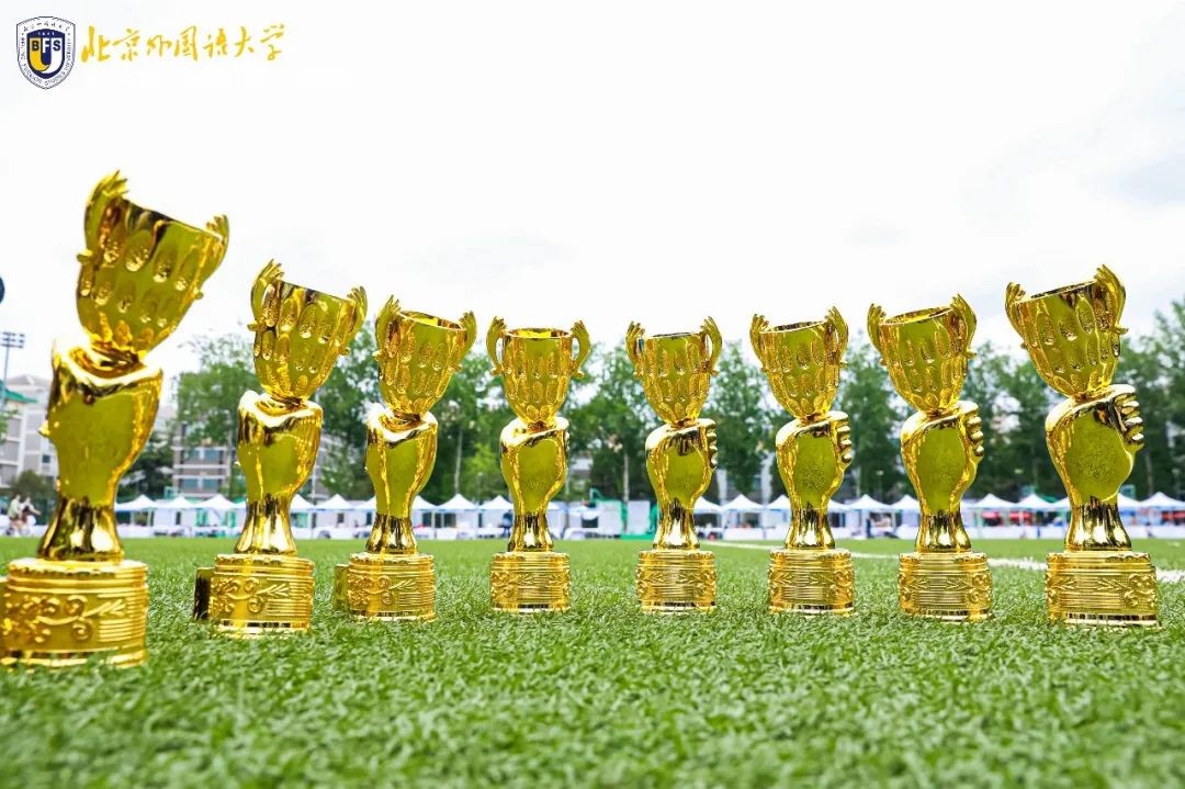 世界冠军在高校表演跳绳,世界冠军助阵表演视频