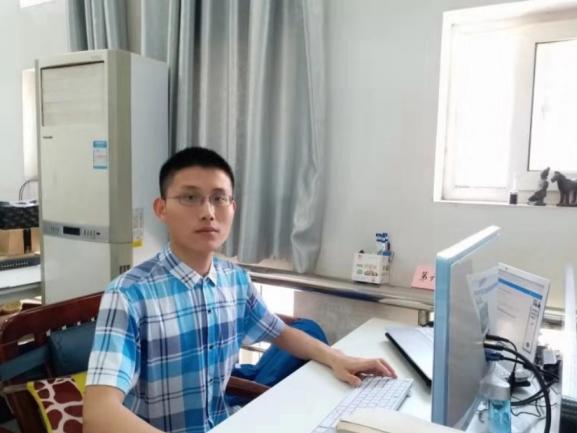 双胞胎周洋现状,湖北学霸双胞胎放弃名校照顾母亲